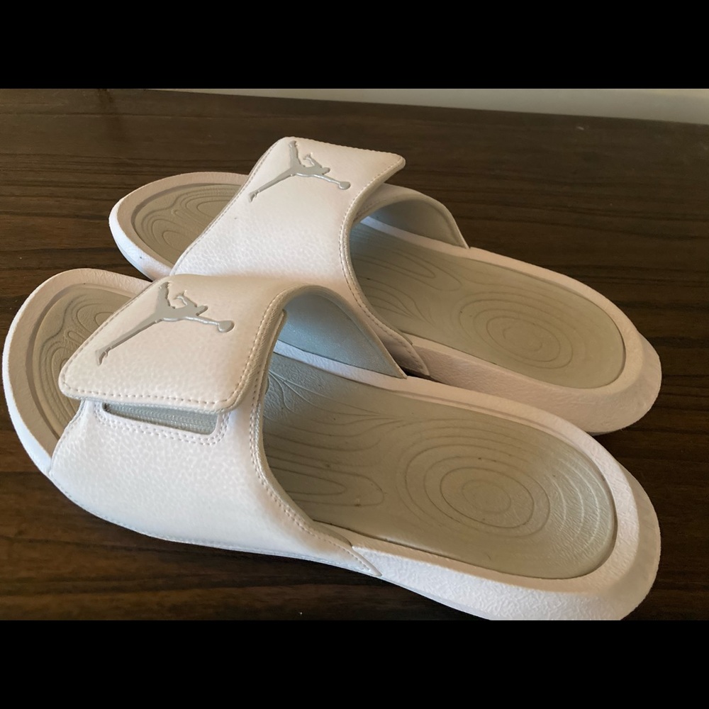 Jordan Hydro 6 men’s slides size 10